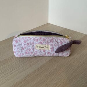 Trousse à stylos fleurs roses