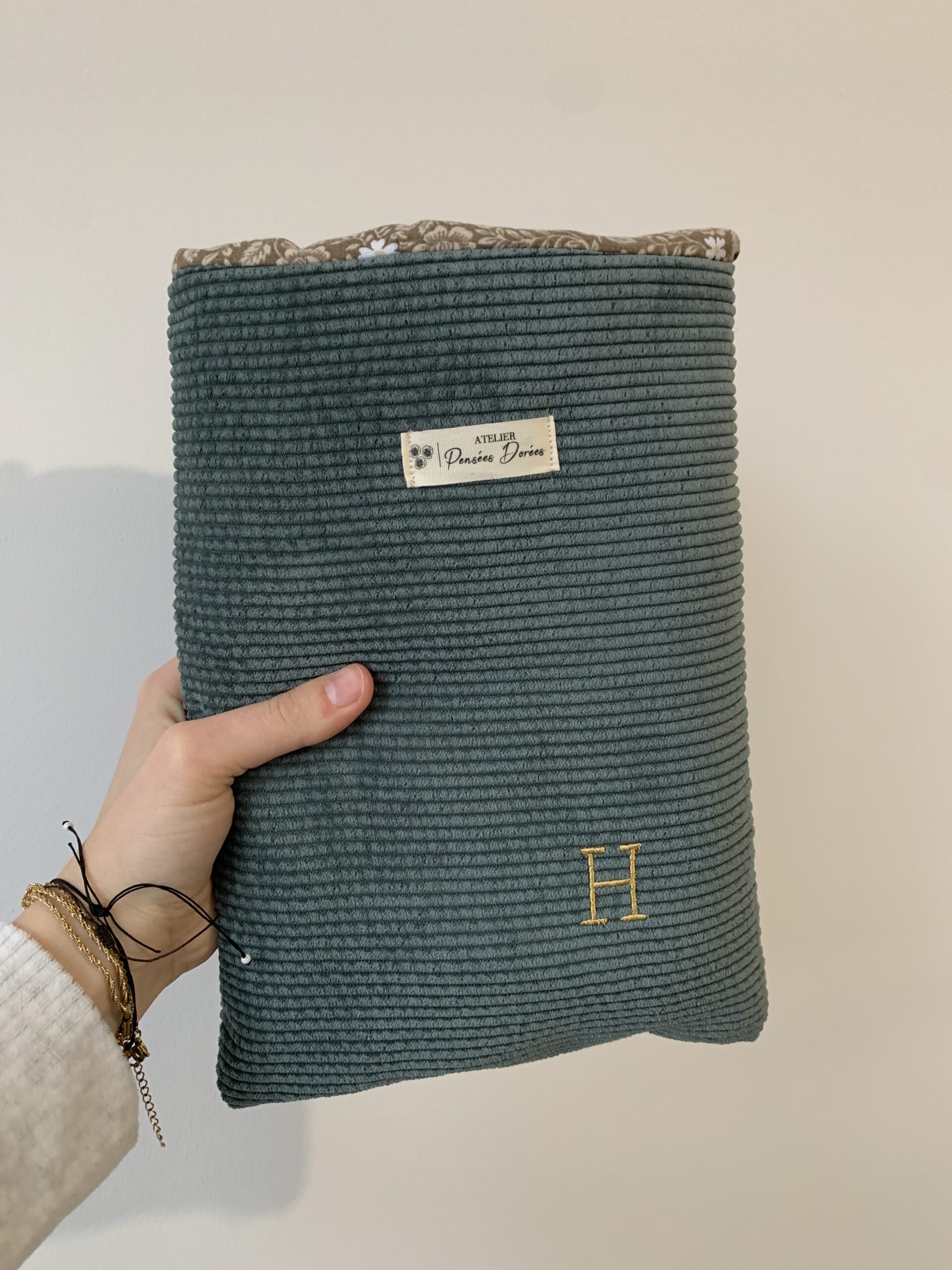 Pochette à livres/liseuse personnalisable – Image 7