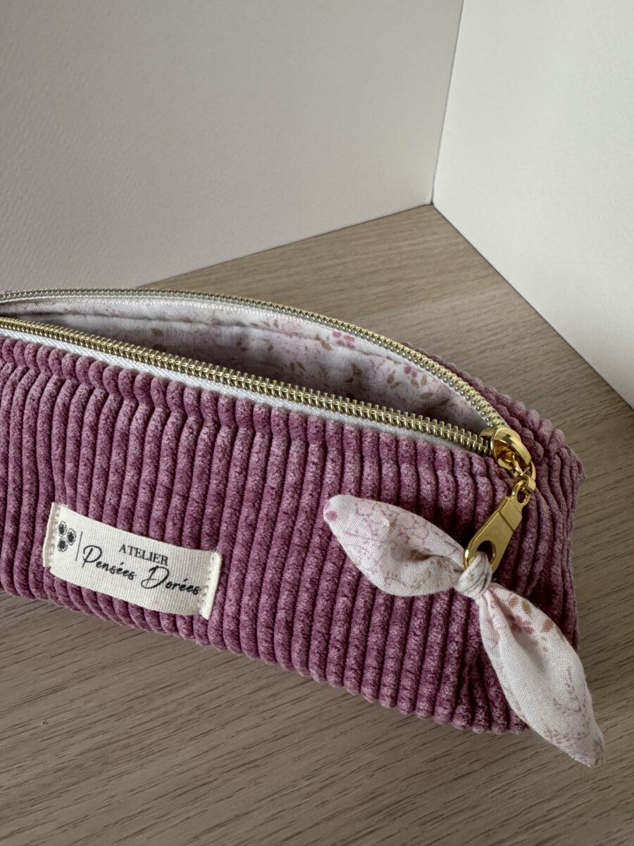 Trousse à stylos bouquet fleuri – Image 2