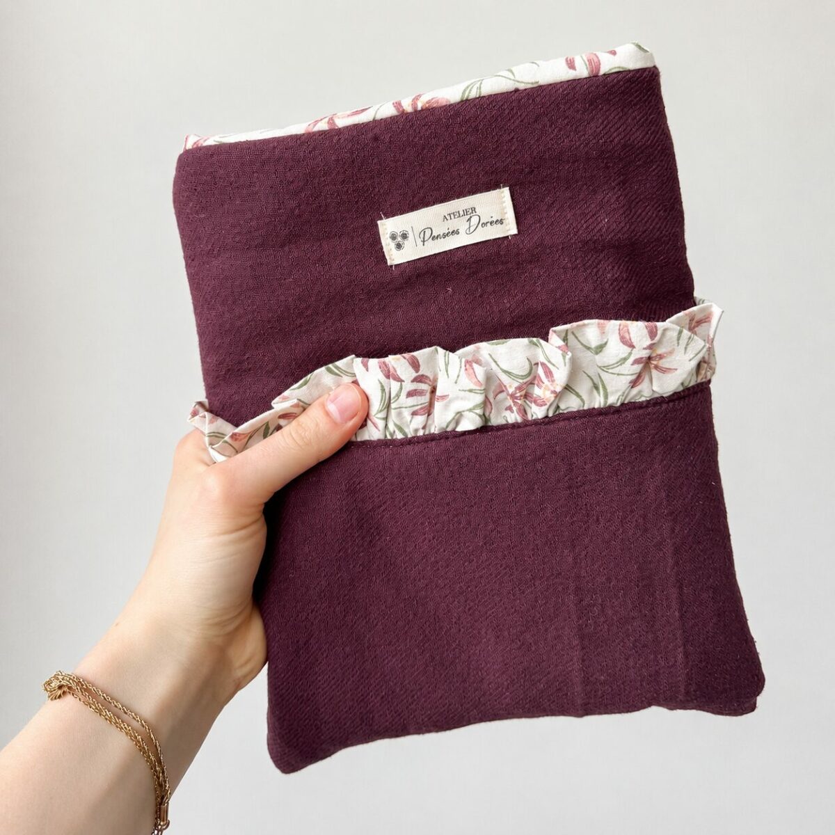 Pochette à livres - froufrous