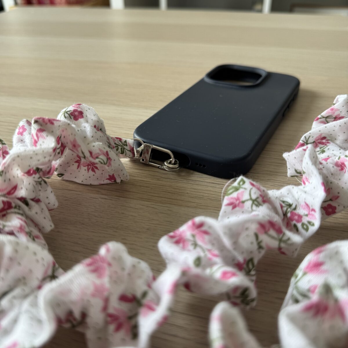 Cordon Froufrous Téléphone Rose & Vert