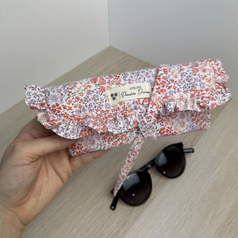 Pochette lunettes froufrous